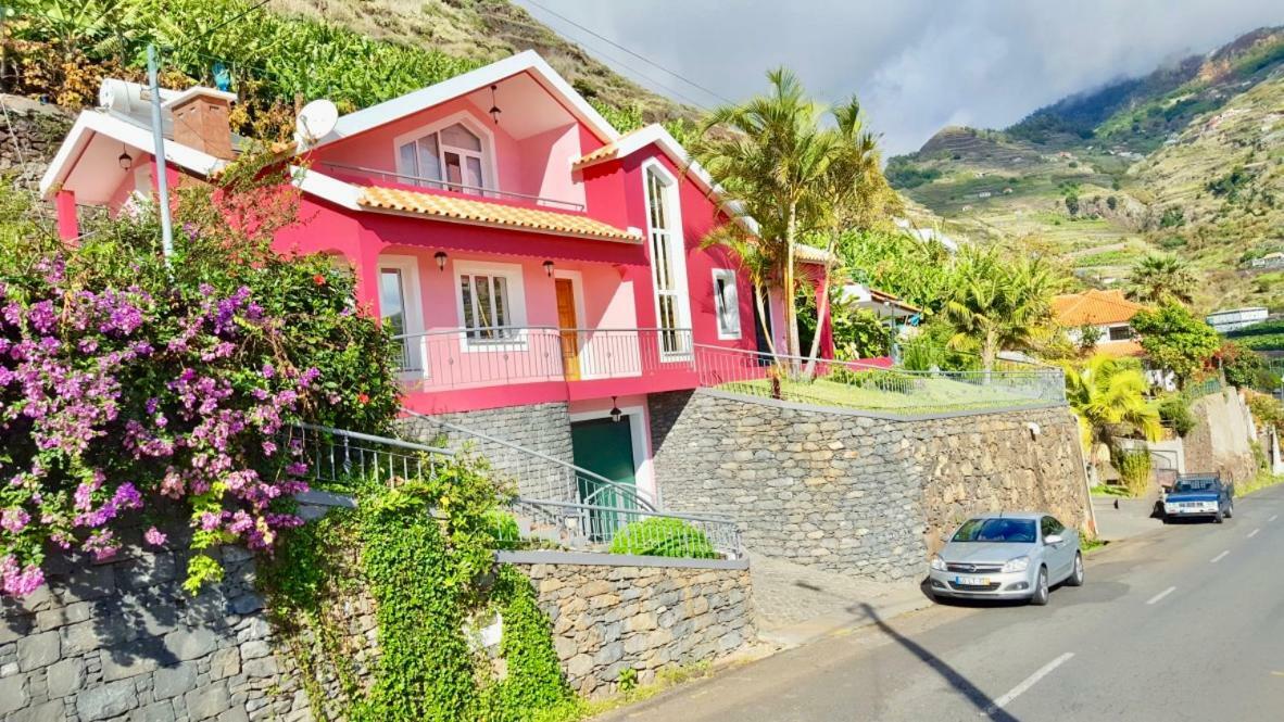 Pink House Apartment Понта до Сол Екстериор снимка