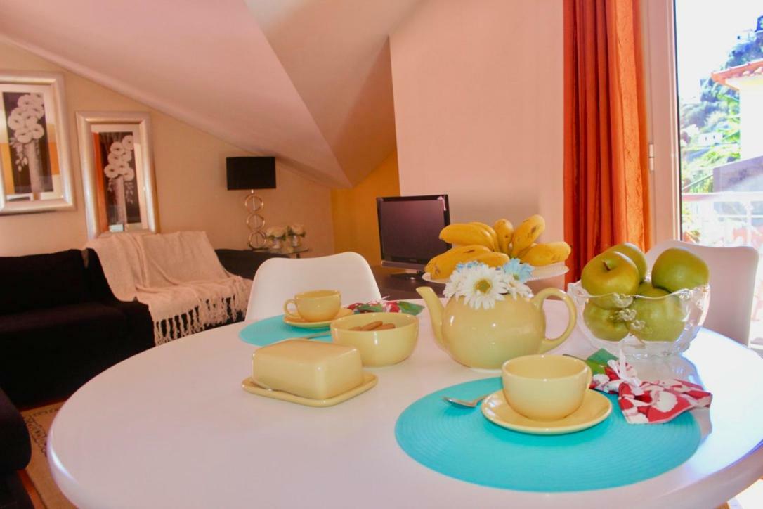 Pink House Apartment Понта до Сол Екстериор снимка