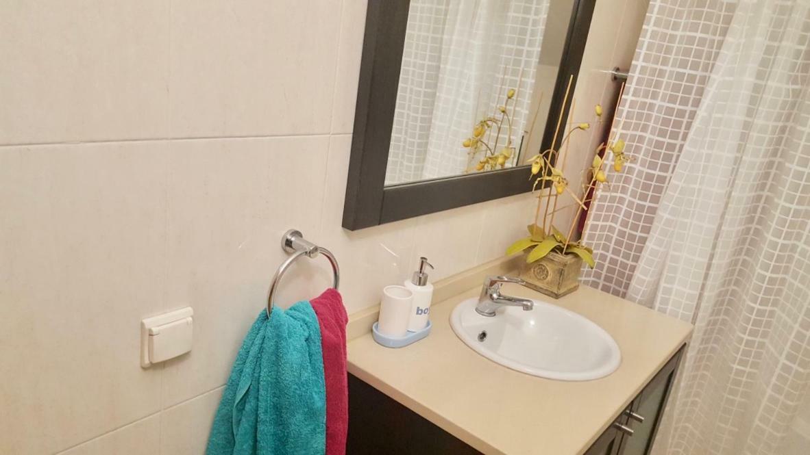 Pink House Apartment Понта до Сол Екстериор снимка