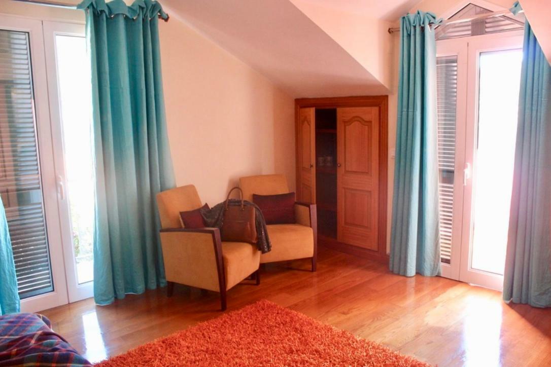 Pink House Apartment Понта до Сол Екстериор снимка