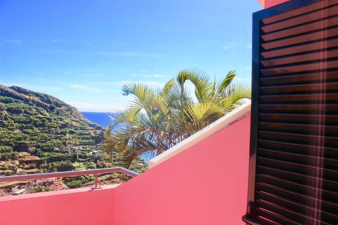 Pink House Apartment Понта до Сол Екстериор снимка