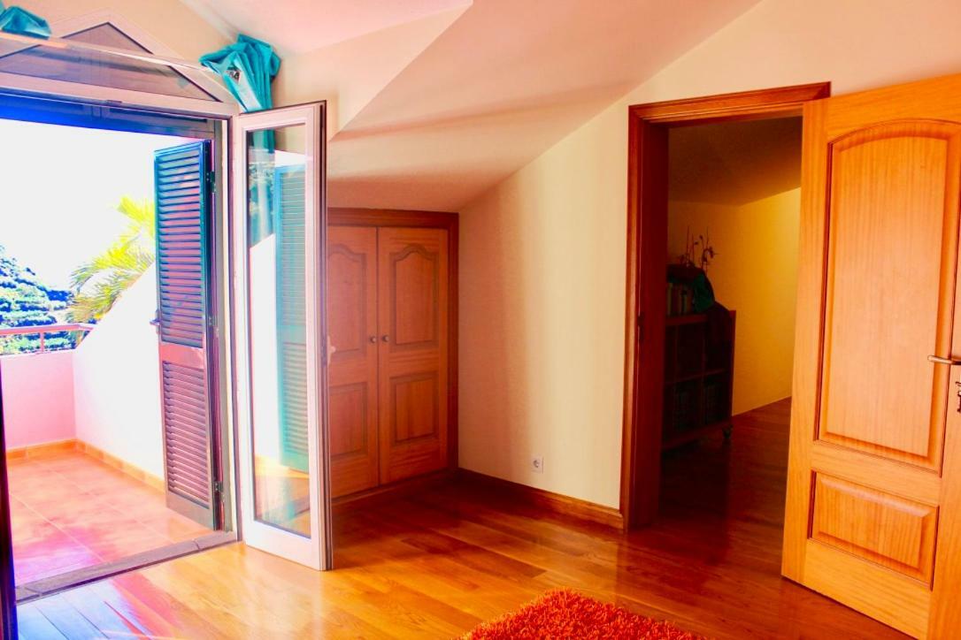 Pink House Apartment Понта до Сол Екстериор снимка